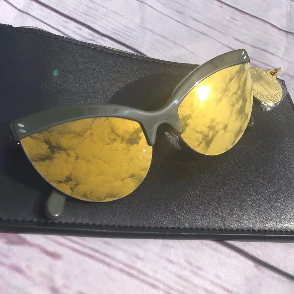 🆕 Stella McCartney Green & Gold Core Sunglasses (810)